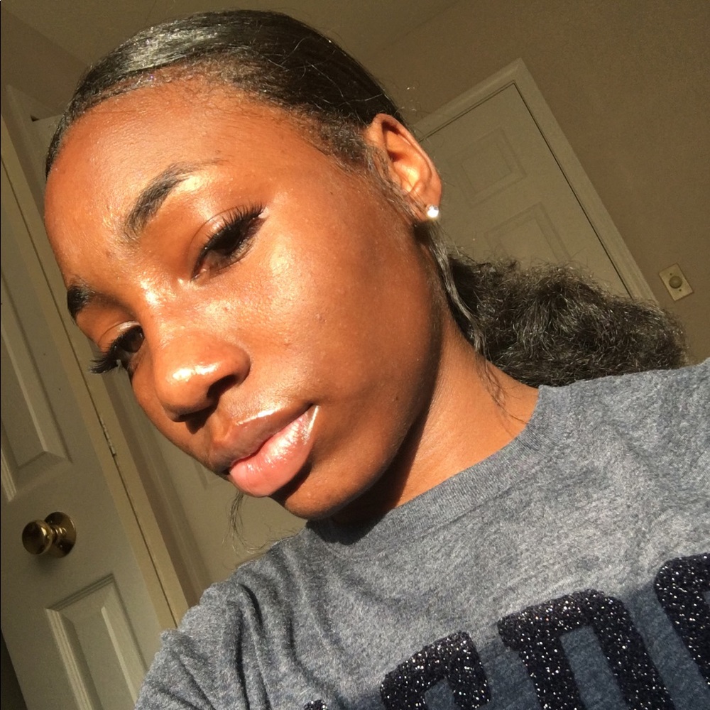 Meet your Posher, Chrissi